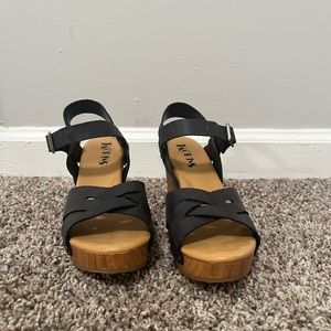 KORKS Bagley Leather Platform Heals